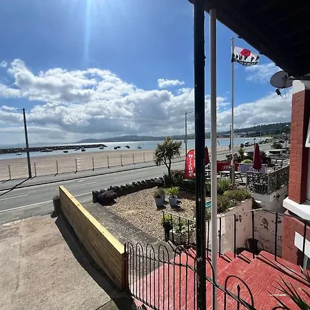 Stunning 2 Bedroom Sea View Apartment With Parking Rhos-on-Sea Exterior photo