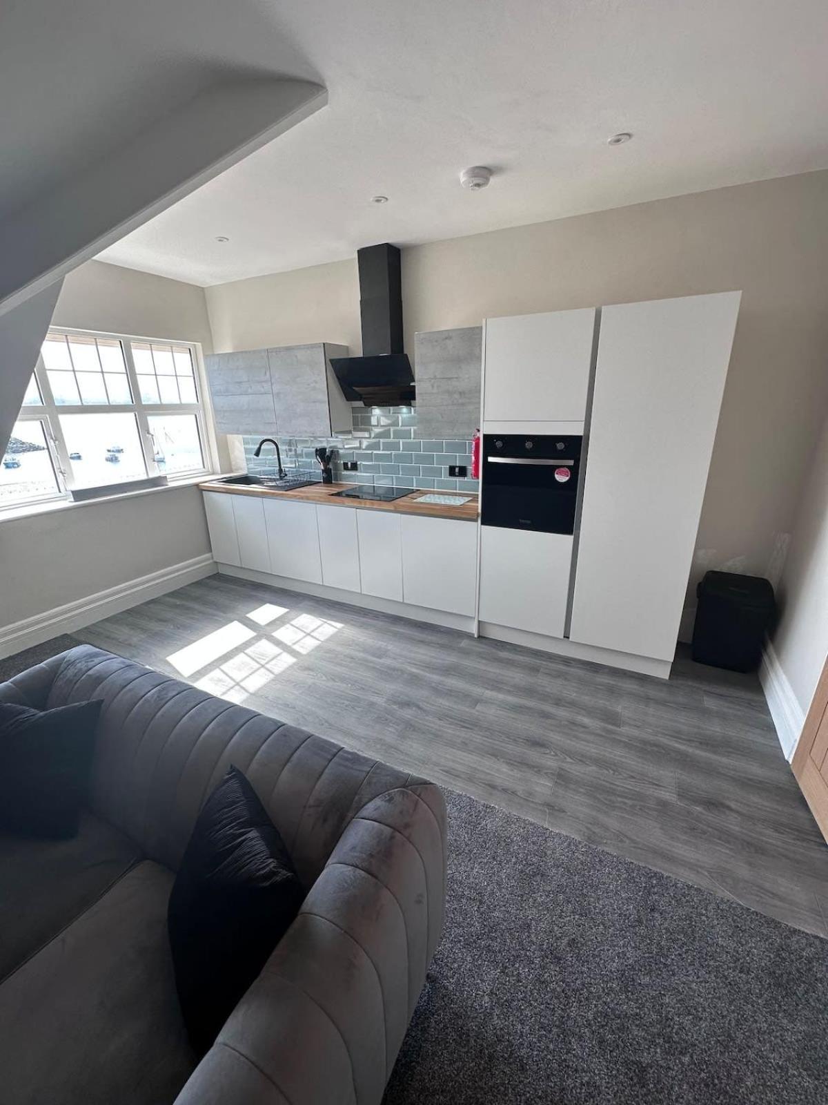Stunning 2 Bedroom Sea View With Parking * Rhos-on-Sea