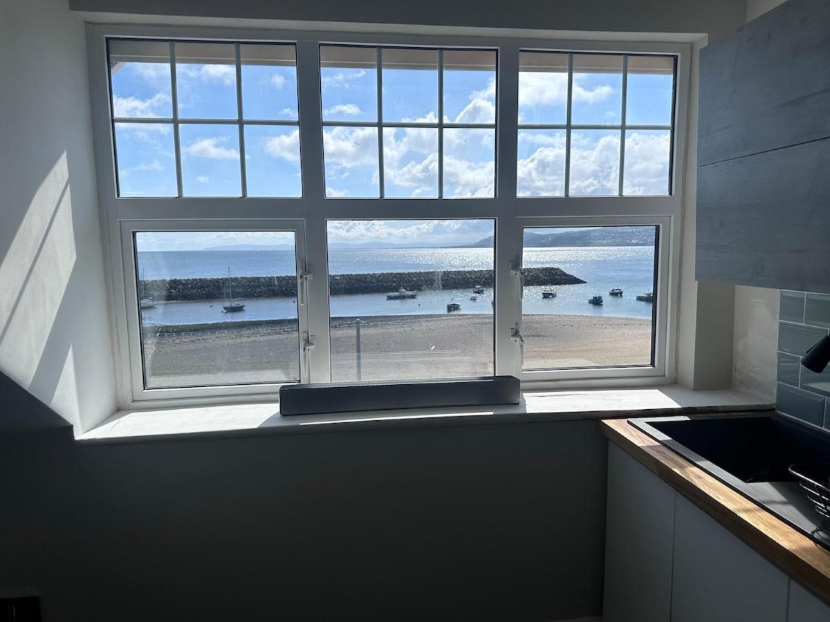 Stunning 2 Bedroom Sea View With Parking Apartment *